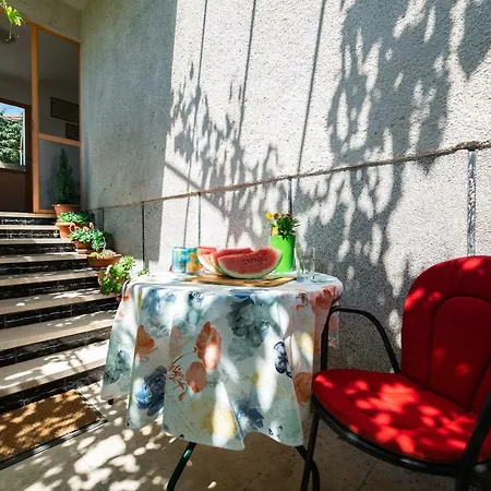 Pavone - Private Parking * Split