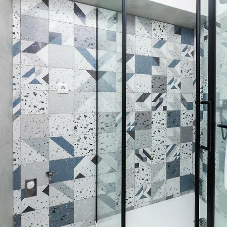 Pavone - Private Parking Appartement *